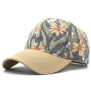 Damen Baseballkappe in Olivgrün mit Blumenmuster und khakifarbenem Schirm in Seitenansicht