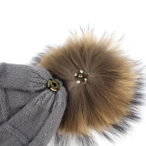 Gorro de punto de lana para invierno con pompón desmontable y cierre a presión
