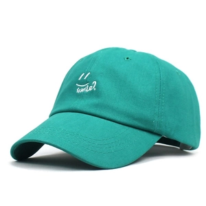 Unisex Cotton Smile Face Embroidered Baseball Cap Adjustable Outdoor Sun Shade Sports Fashion Dad Hat Curved Brim Headwear