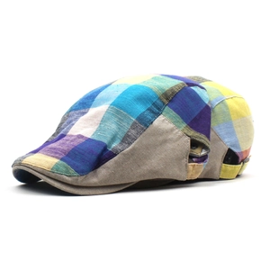 Unisex retro plaid beret flat cap with adjustable buckle and breathable fabric