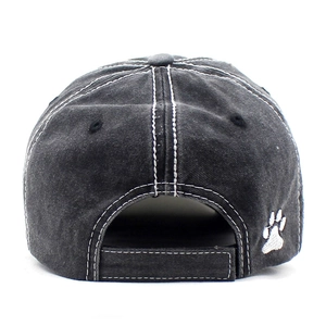 Vista posteriore del cappellino da baseball vintage in cotone lavato con cinturino a strappo