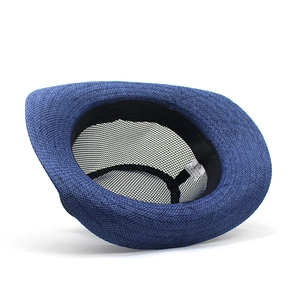 Chapeau de soleil bleu en paille de papier respirant pour hommes et femmes avec filet