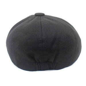 Classic black cotton newsboy cap for men and women with adjustable elastic back design