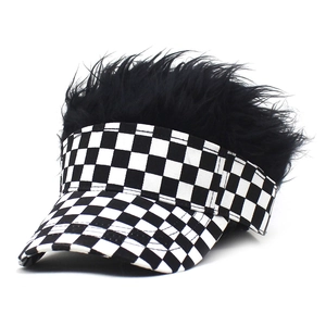 Gorra de Béisbol con Peluca de Novedad Patrón de Damero Divertido Sombrero de Visera con Pelo Sintético para Hombres Mujeres Fiesta Hip Hop