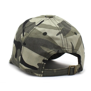 Detail of adjustable metal buckle and camouflage pattern on the back of the baseball cap