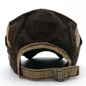 Adjustable cotton newsboy cap in vintage washed brown and khaki with metal buckle detail
