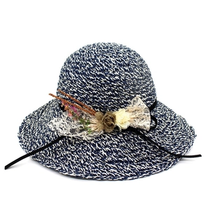 Chapeau de soleil en paille pour femme avec nœud en dentelle et fleurs mixtes