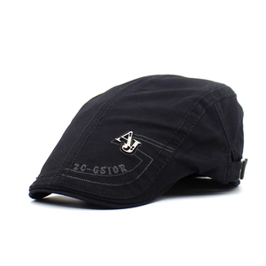 Béret noir en coton pour hommes avec logo métallique AJ et boucle réglable à l'arrière