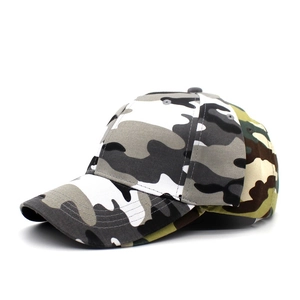 Unisex camouflage baseball cap with unique split panel design for outdoor sports