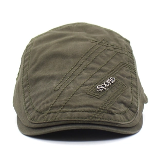 Béret vert olive en coton avec lettres métalliques sports et surpiqûres décoratives
