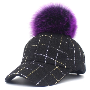 Casquette de Baseball Vintage à Carreaux Pour Femmes Avec Pompon en Fourrure de Renard Violet Fil Métallique Ajustable