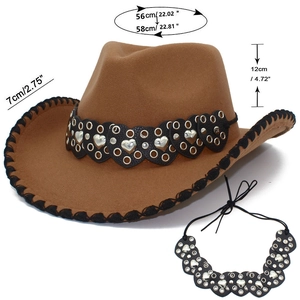 Détail du chapeau de cowboy marron avec coutures contrastées et boucle cœur en cuir