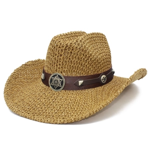 Chapeau de Cowboy de l'Ouest en Paille Large Bord Protection Solaire Avec Bande en Cuir et Rivets Métalliques pour Hommes Femmes Été Voyage