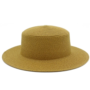 Cappello di paglia stile boater estivo con cima piatta e tesa larga per il sole