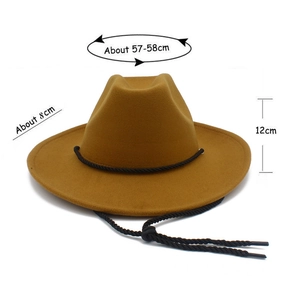 Détail du chapeau en feutre kaki avec dimensions 57-58cm et cordon coupe-vent réglable