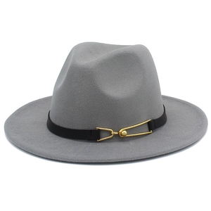 Detailed view of the grey wool felt fedora with a black leather band and gold buckle