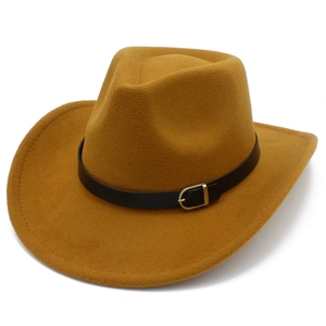 Classico cappello fedora in lana senape con tesa larga e cintura in pelle nera