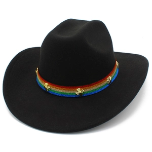 Chapeau de cowboy en feutre noir avec ruban arc-en-ciel et ornements de croix dorées