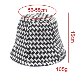 Detail showing houndstooth bucket hat size specifications 56-58cm and 15cm height