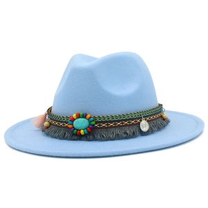Chapeau Fedora en laine bleu clair avec bande ethnique perlée et pierre turquoise