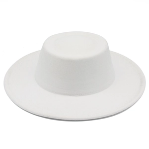 Chapeau canotier classique en feutre de laine blanc avec large bord pour un style rétro