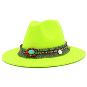 Chapeau de cowboy vert néon à large bord avec bandeau décoratif perlé de style bohème