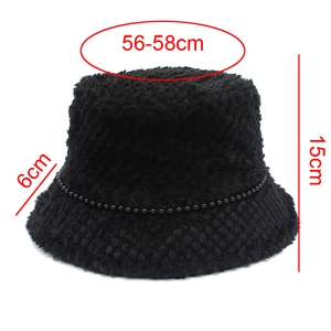 Guide des tailles pour bob noir en peluche indiquant 56-58cm de tour de tête et 15cm de haut