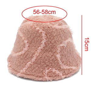 Nahaufnahme eines rosa Plüsch-Anglerhuts mit 15 cm Höhe und 56–58 cm Umfang-Details