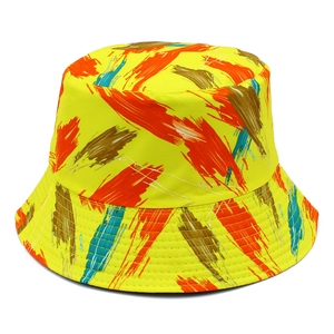 Chapeau bob jaune vif avec imprimé abstrait artistique et bordure surpiquée renforcée