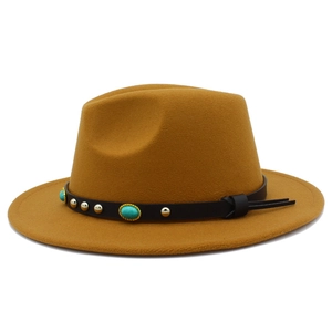 Eleganter ingwerfarbener Woll-Fedora mit braunem Ledergürtel und Türkis-Besatz