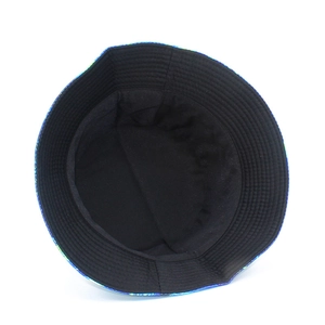 Detail of double-sided bucket hat featuring starry sky oil painting print and black lining