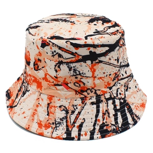 Bob tendance en coton avec imprimé graffiti moderne orange et noir sur toile beige clair