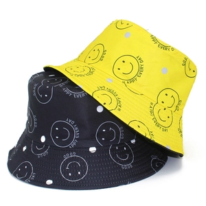 Bobs jaune et noir avec motif smiley et texte Happy Every Day pour protection solaire d'été