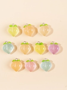 Grille détaillée de breloques pêches colorées en résine pour la création de bijoux DIY