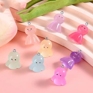 Halloween Lumineux Fantôme Résine Porte-clés Brille dans le Noir Visage Souriant Kawaii Pendentifs pour DIY Fête Décor