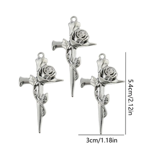 Ciondoli a croce con rosa in argento vintage in lega per orecchini e collane gothic
