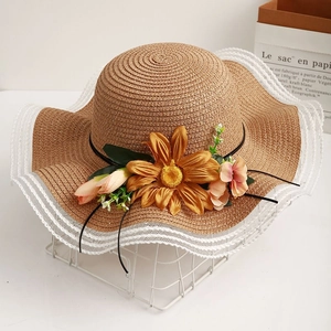 Women Straw Sun Hat Wide Brim Wavy Lace Edge Sunflower Decor Sweet Summer Beach Shading Hat Vacation Pastoral Style For Lady