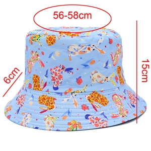 Dettaglio cappello alla pescatora con stampa conigli, misura 56-58cm e tesa da 6cm
