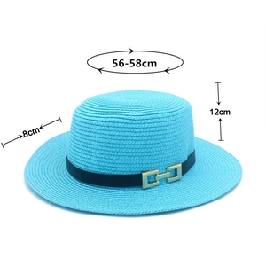 Cappello di paglia a testa piatta con circonferenza 56-58cm e tesa larga di 8cm