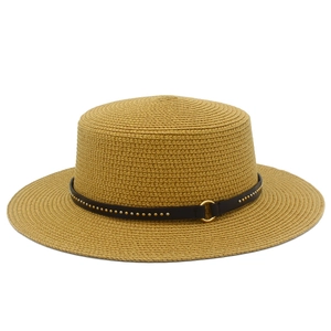 Women Flat Top Straw Boater Hat Fashion Sun Protection Wide Brim Faux Leather Belt With Rivets Metal Ring Beach Sun Hat