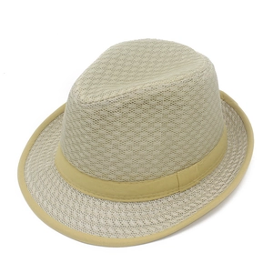 Detailansicht beige Mesh-Sonnenhut mit stilvollem Band für Damen und Herren im Sommer