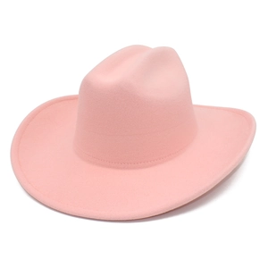 Vue détaillée du dessus d'un chapeau de cowboy rose clair en feutre avec des bords renforcés