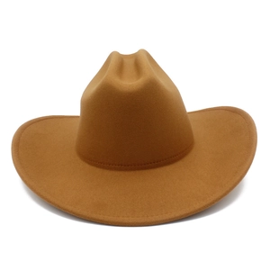Vue détaillée d'un chapeau de cowboy western kaki en feutre de laine avec un bord large
