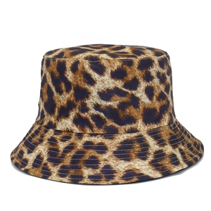Classic reversible leopard print bucket hat with a wide brim for autumn outdoor fashion
