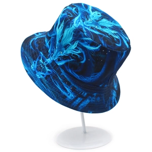 Bob bleu foncé avec motif de dragon néon bleu vif et large bord piqué élégant