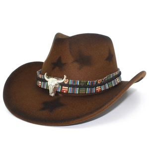 Chapeau de cowboy marron en feutre avec imprimé étoile et crâne de taureau argenté