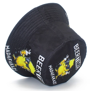 Schwarzer Fischerhut aus Canvas mit Cartoon-Ente und Beertime-Streetstyle-Aufdruck