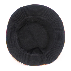 Detailed top view of sun hat showing black fabric lining and reinforced stitching on the brim