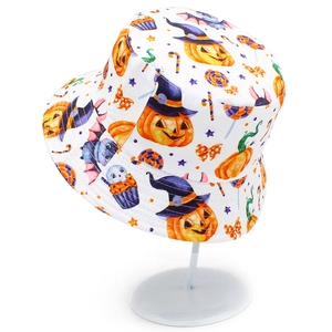 Chapeau bob blanc avec motifs de citrouilles et chauves-souris d'Halloween pour tous