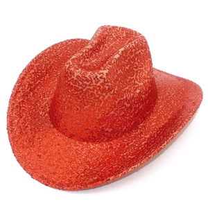 Detalle de sombrero vaquero con lentejuelas rojas brillantes para espectáculos